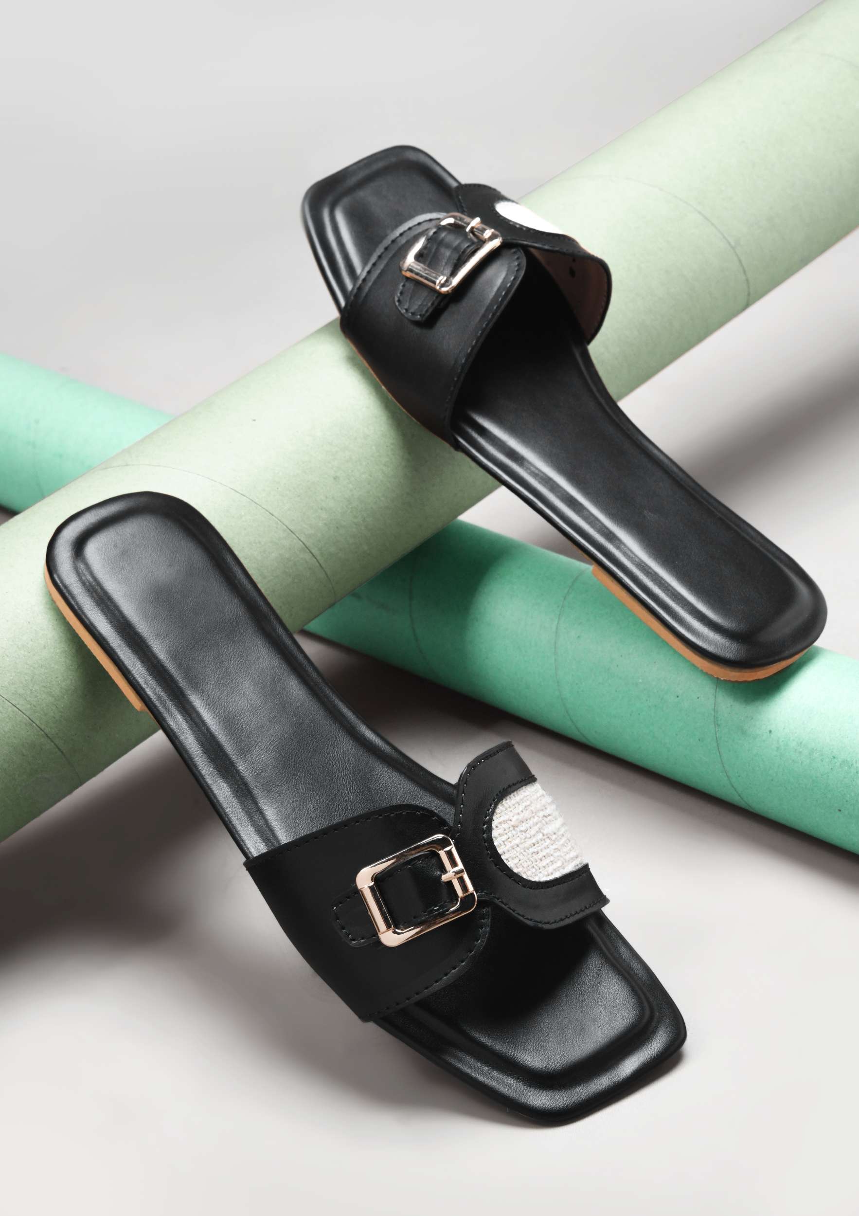 Charm Interlocked Flats
