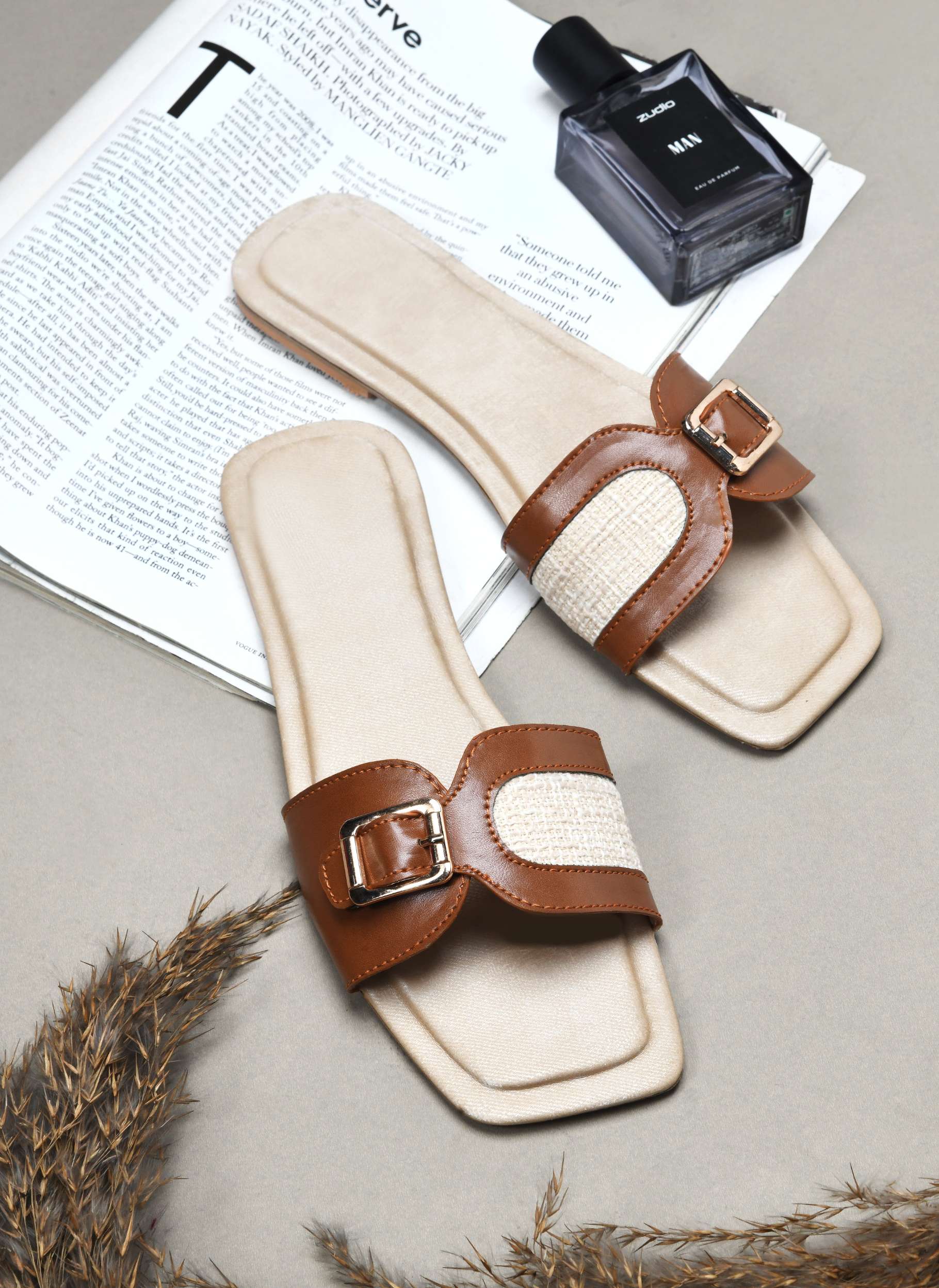 Charm Interlocked Flats