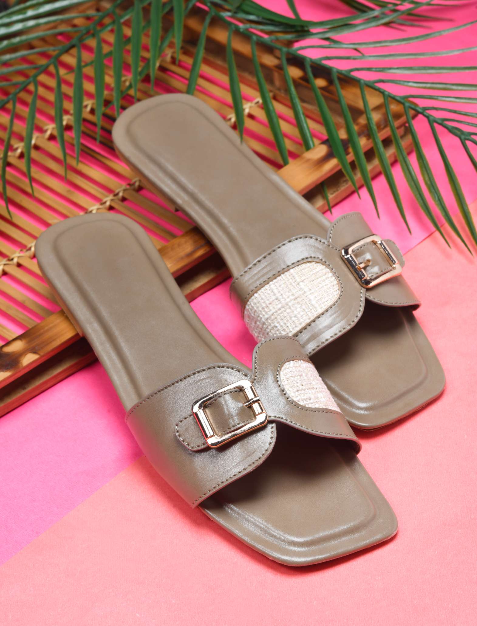 Charm Interlocked Flats
