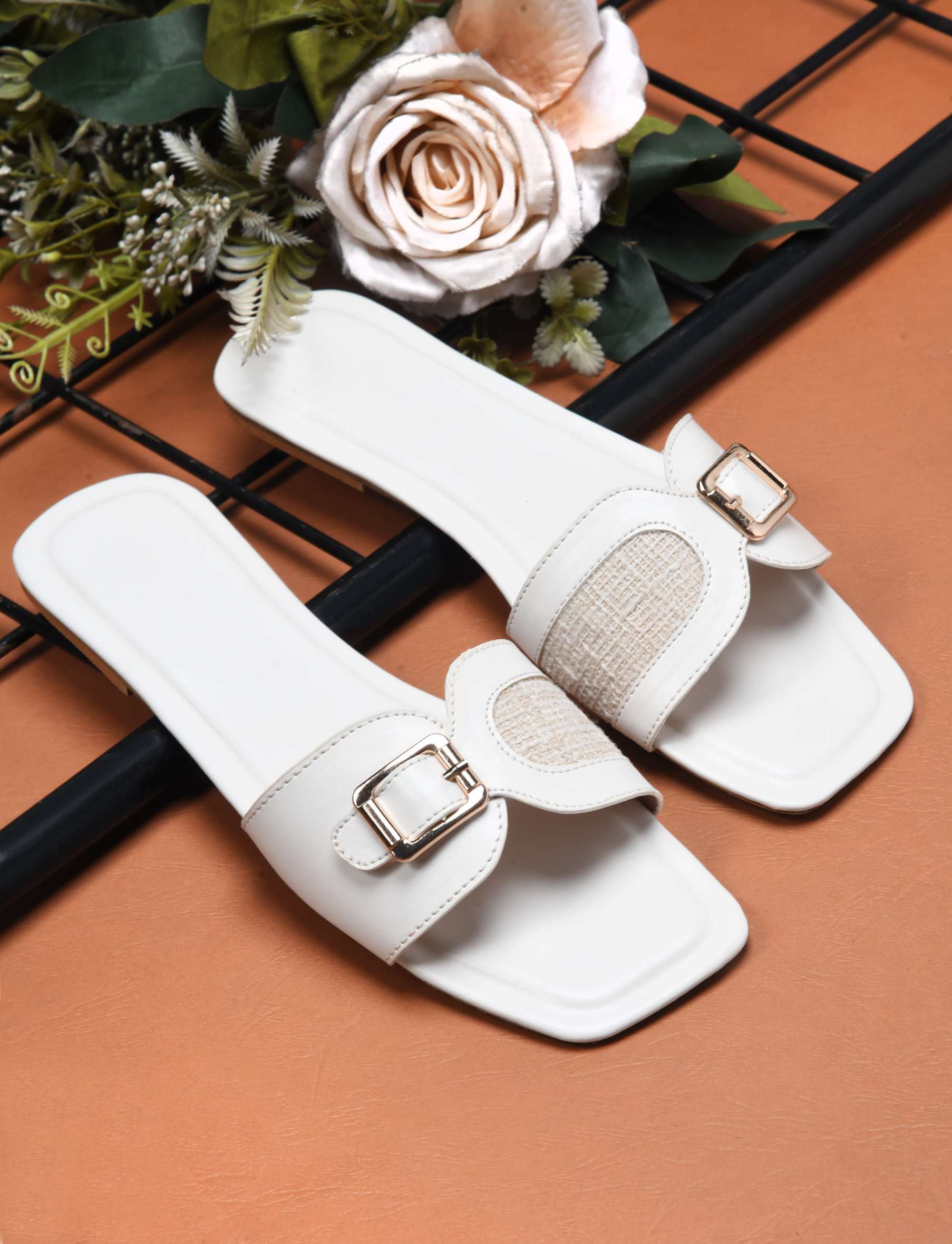 Charm Interlocked Flats