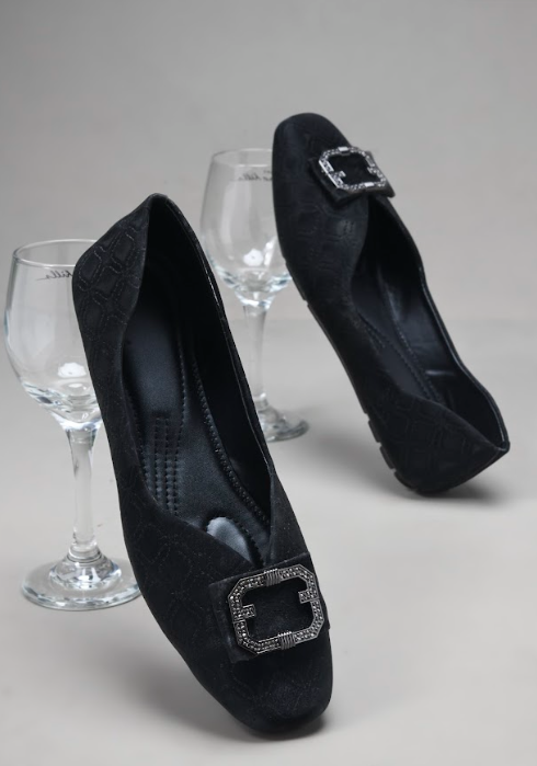 Refine Durable & Comfortable Classic Women Bellies