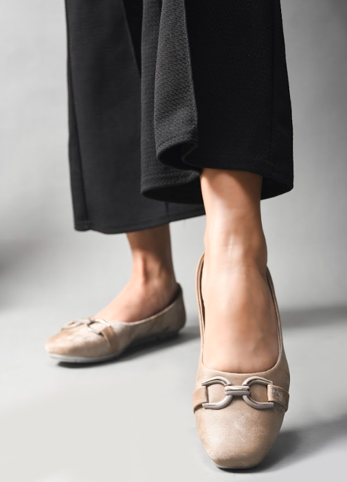 Vogue Casual Women Bellies