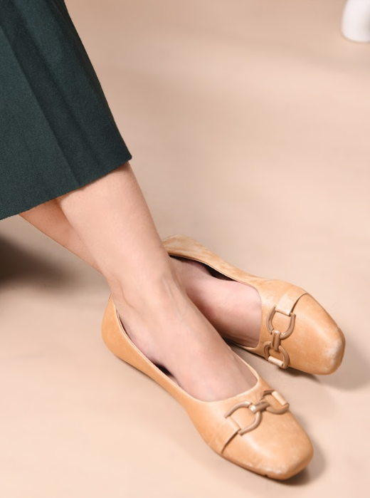 Vogue Casual Women Bellies